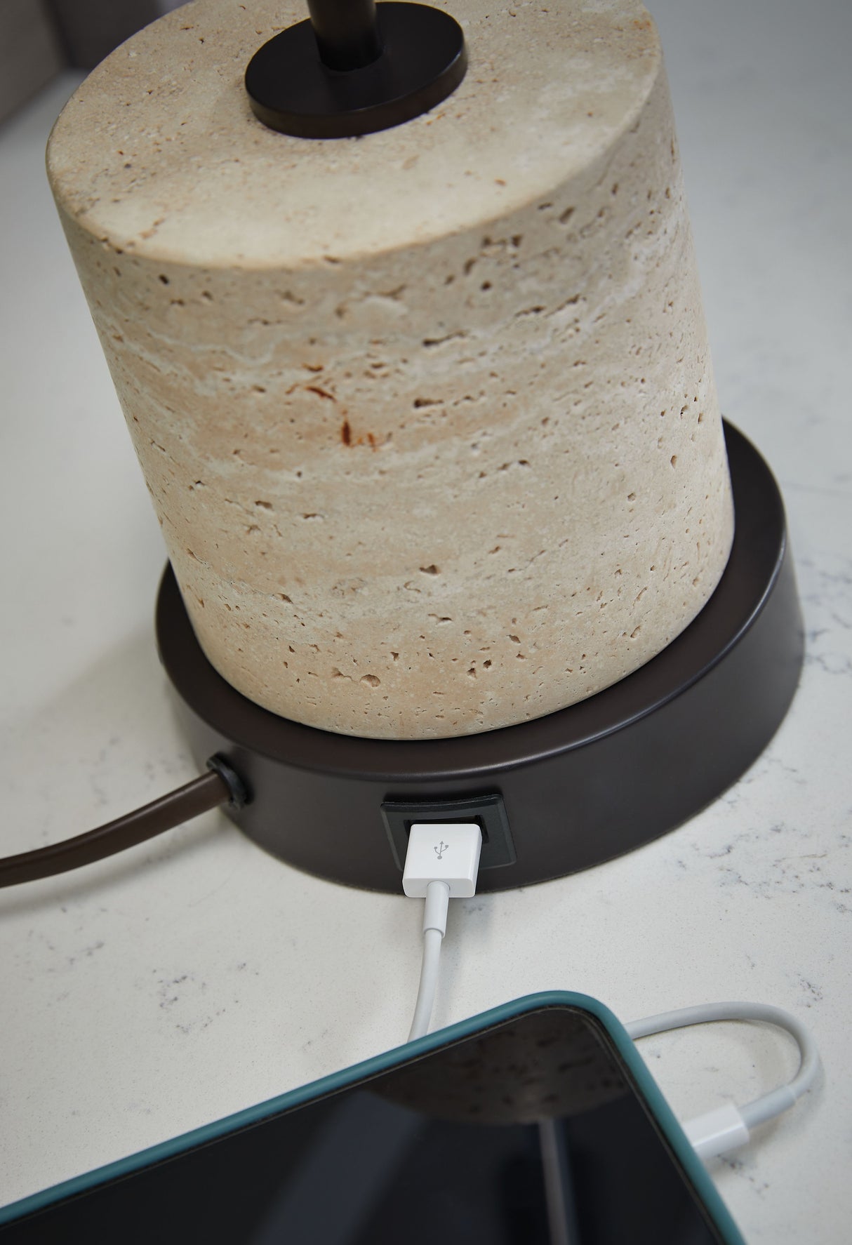 Vinmour - Brown / Beige - Metal Desk Lamp by Signature Design by Ashley® | Bel Furniture