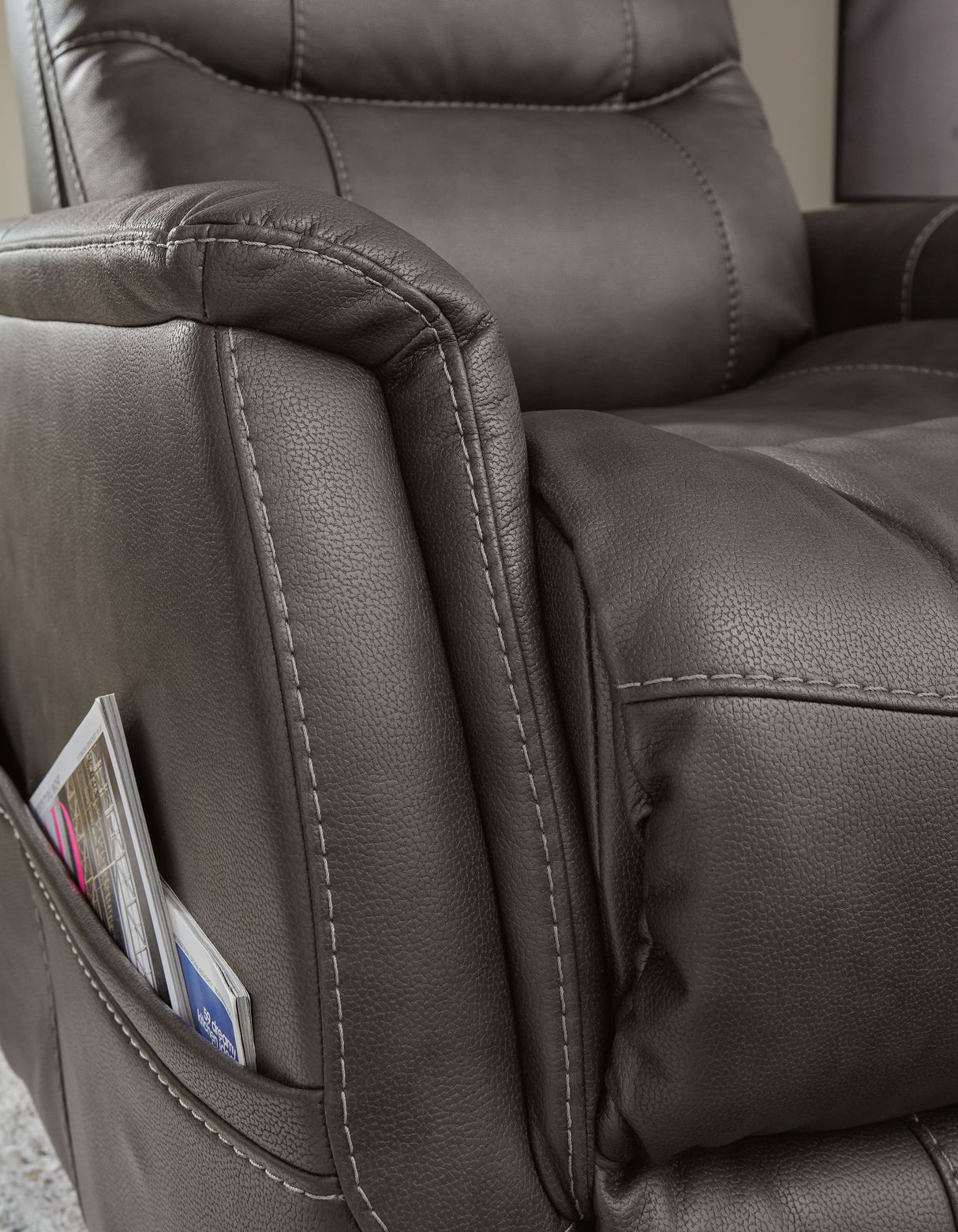 Strawbill - Power Lift Recliner by Signature Design by Ashley® | Bel Furniture