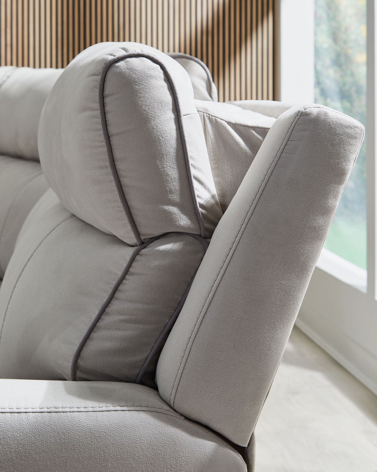 Social Pointe - Reclining Sectional by Signature Design by Ashley® | Bel Furniture