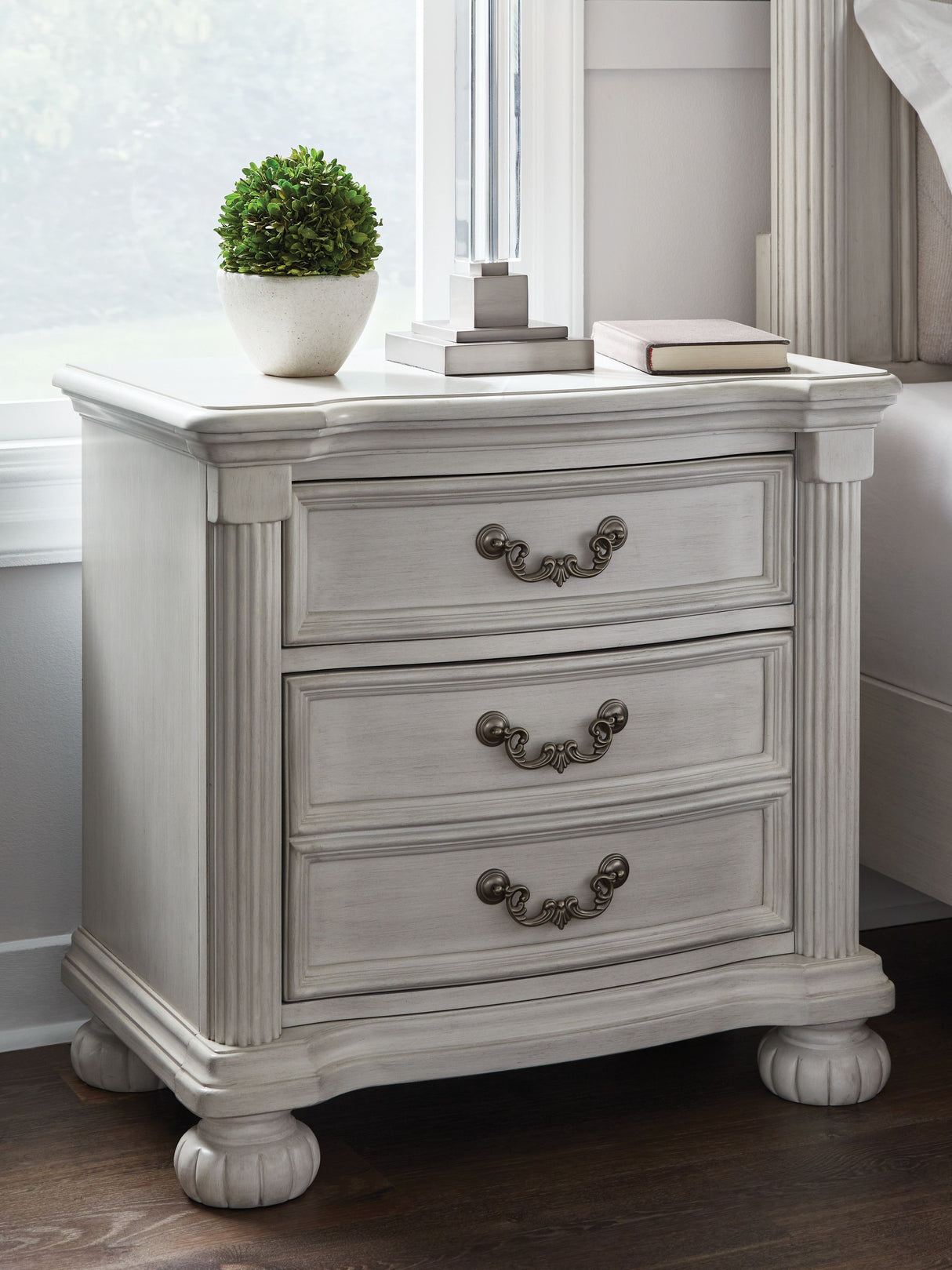 Montelaine - Antique White - Three Drawer Night Stand by Benchcraft® | Bel Furniture