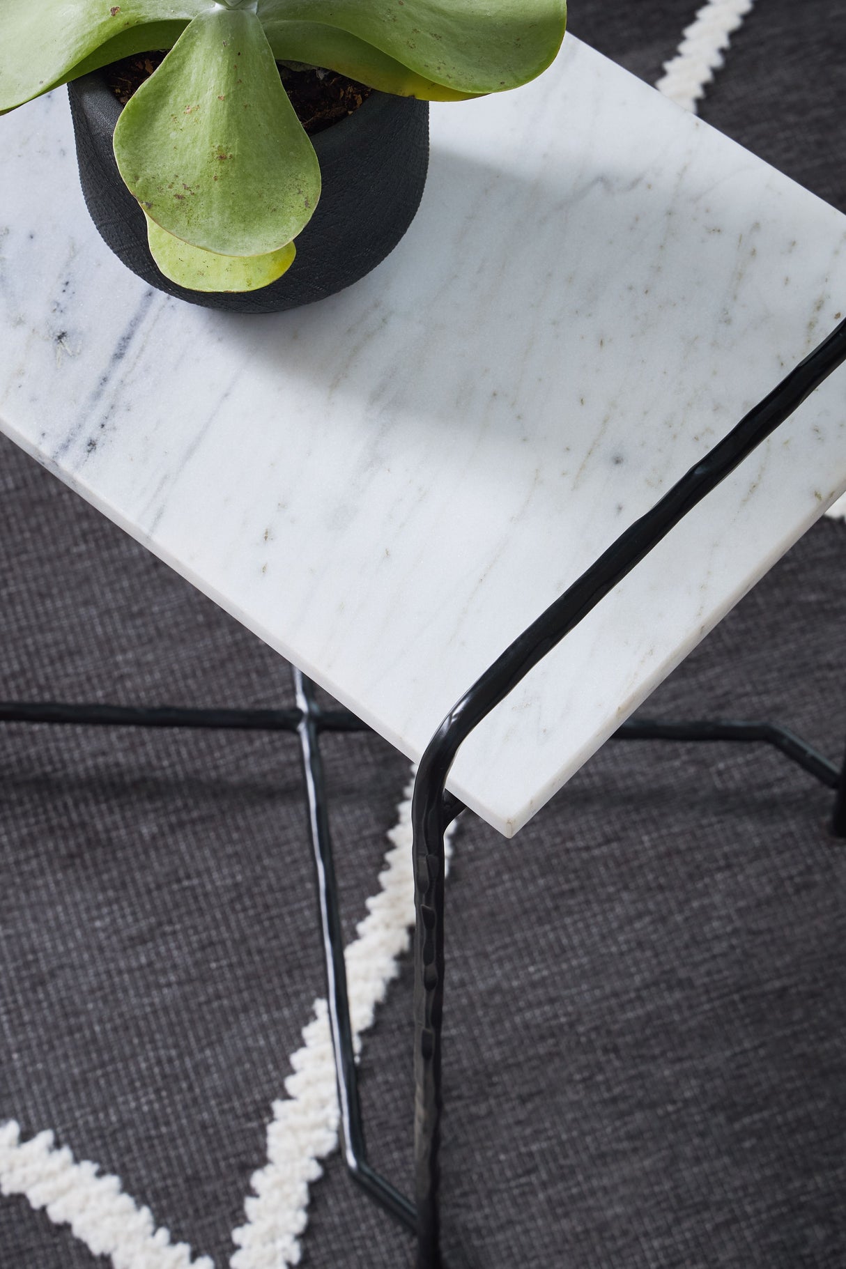 Ashber - White / Black - Accent Table by Signature Design by Ashley® | Bel Furniture