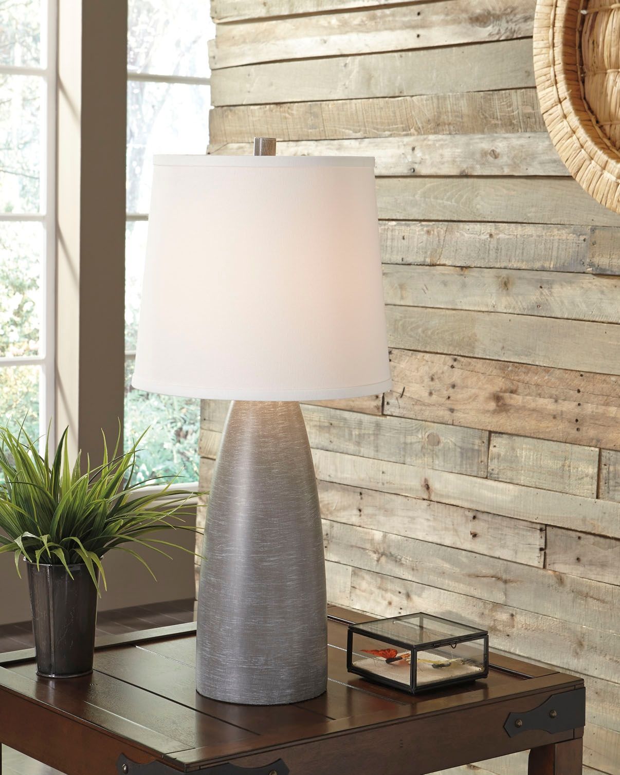 Shavontae - Table Lamp by Signature Design by Ashley® | Bel Furniture