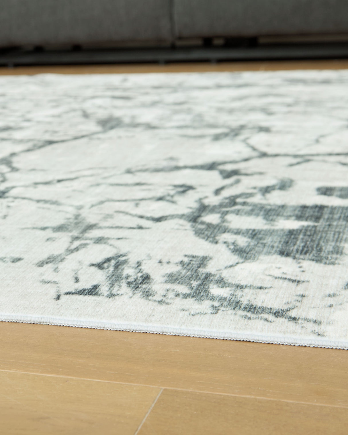 Tobinbury - Washable Rug by Signature Design by Ashley® | Bel Furniture