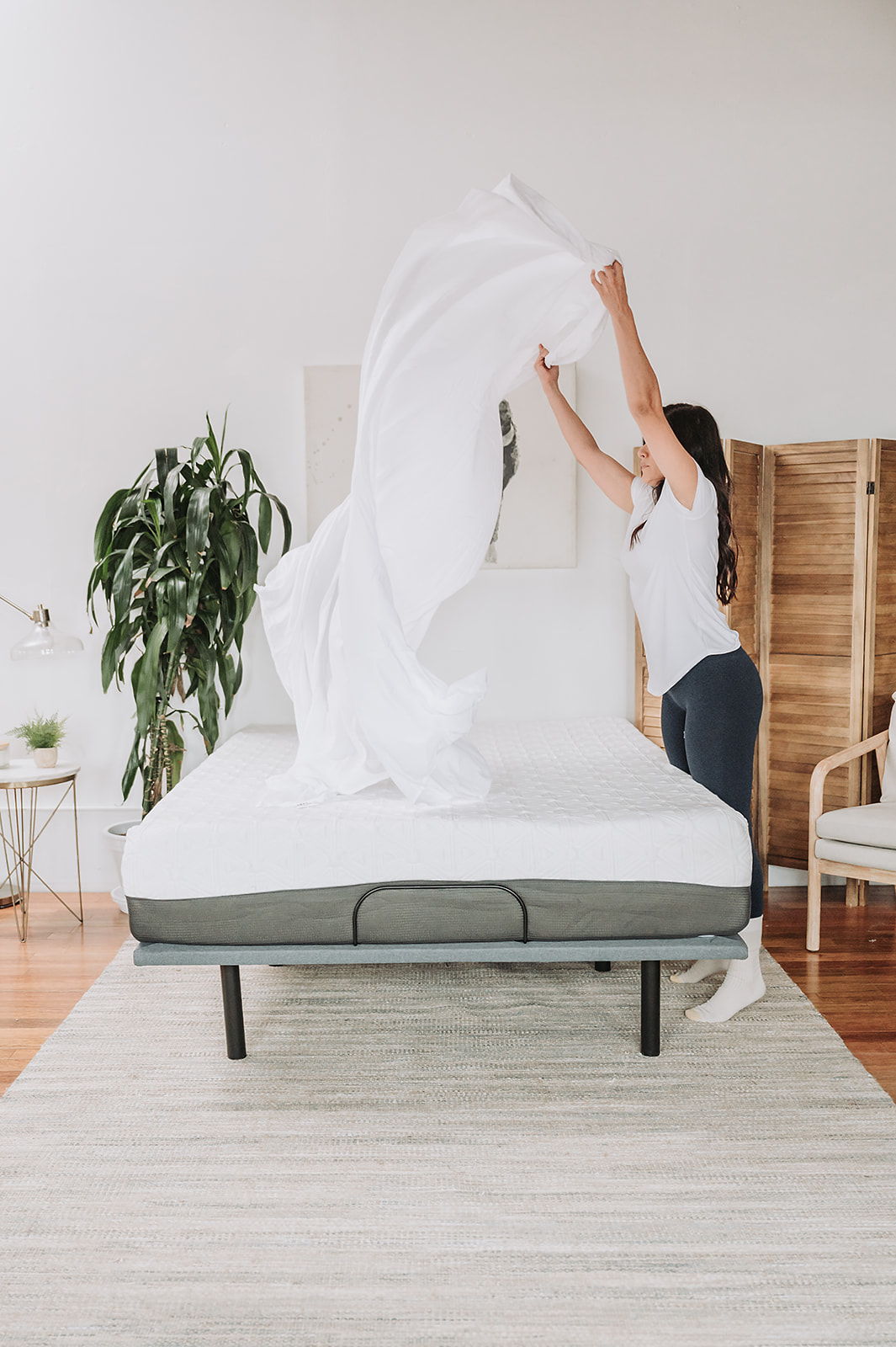 4 Piece Short Queen Brushed Microfiber Hypoallergenic Sheet Set - White by Omne Sleep | Bel Furniture