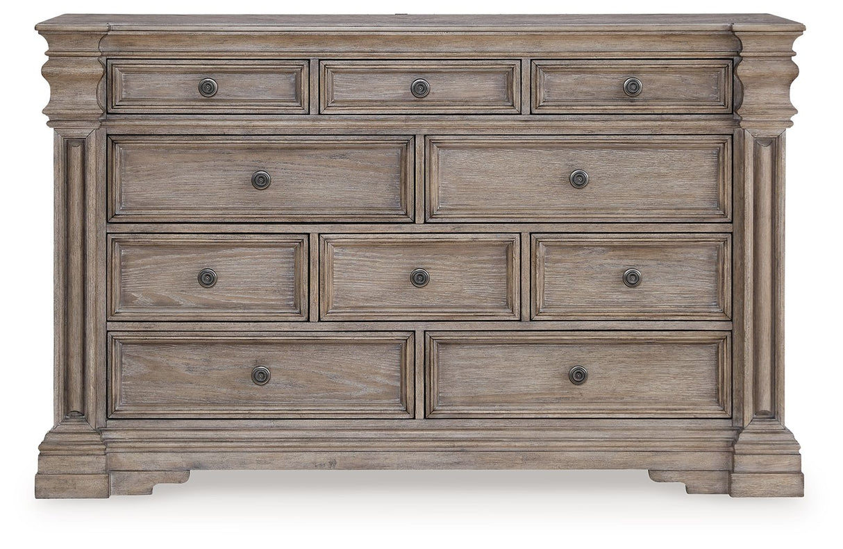 Blairhurst - Light Grayish Brown - Dresser by Signature Design by Ashley® | Bel Furniture