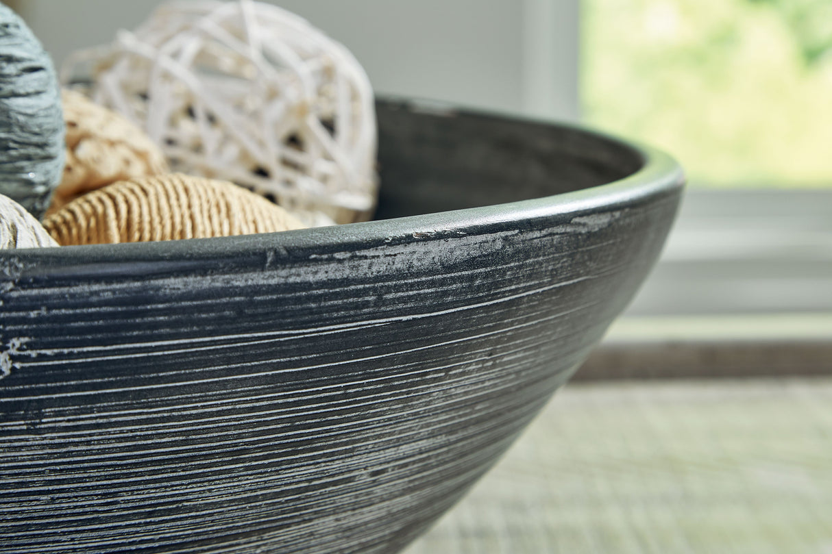 Meadie - Bowl by Signature Design by Ashley® | Bel Furniture