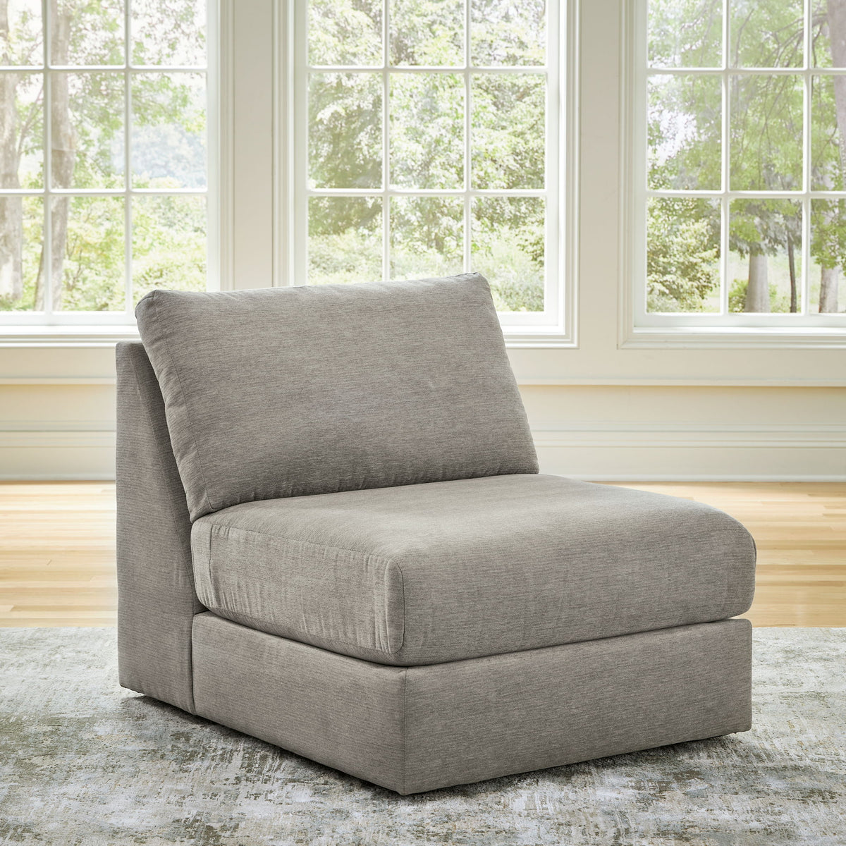 Avaliyah - 4-Piece Sectional With Raf Corner Chaise - Ash