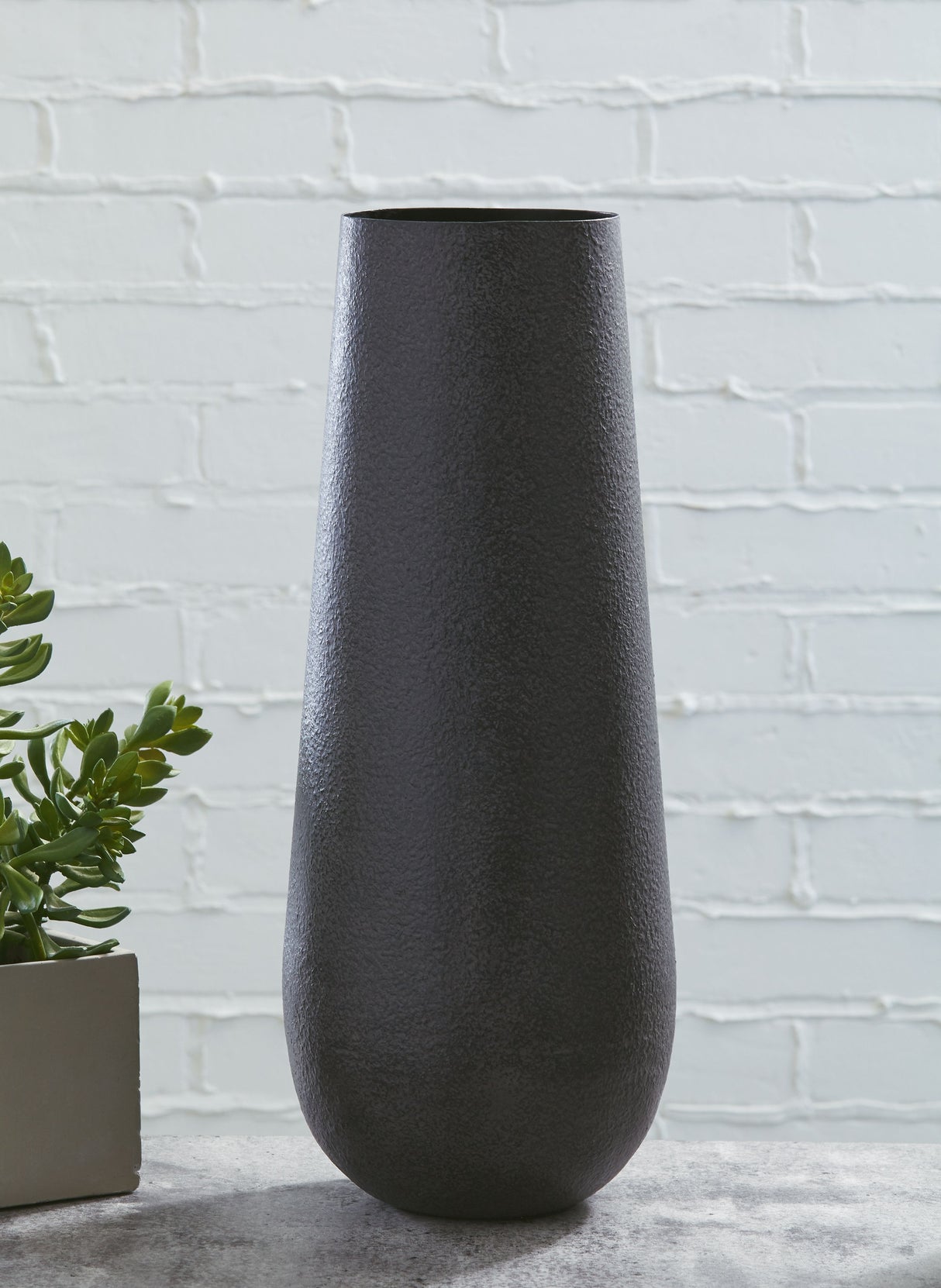 Fynn - Vase by Signature Design by Ashley® | Bel Furniture
