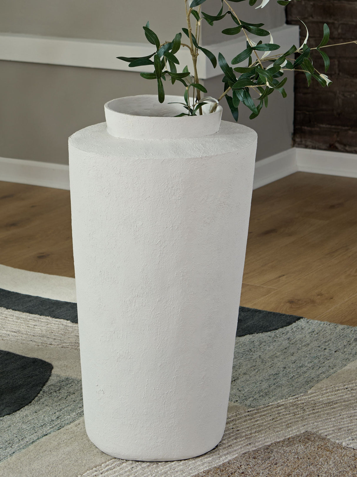 Flurinworth - Vase by Signature Design by Ashley® | Bel Furniture