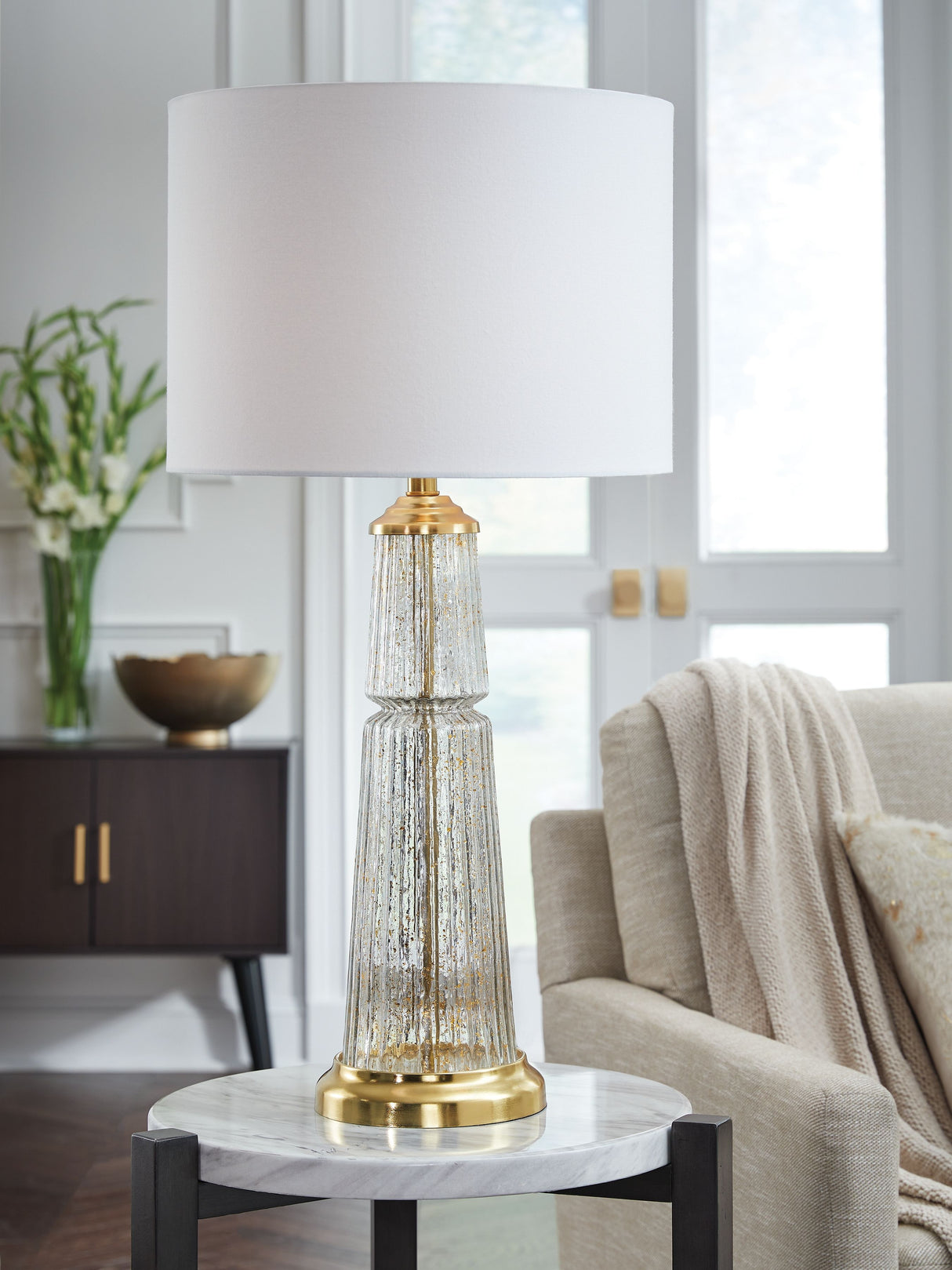 Bakersboro - Clear / Gold Finish - Glass Table Lamp by Signature Design by Ashley® | Bel Furniture