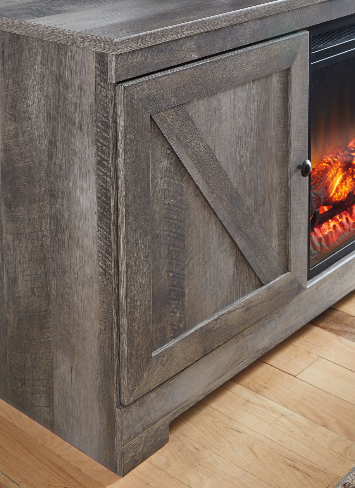Wynnlow - Entertainment Center - TV Stand With Glass/Stone Fireplace Insert - Gray