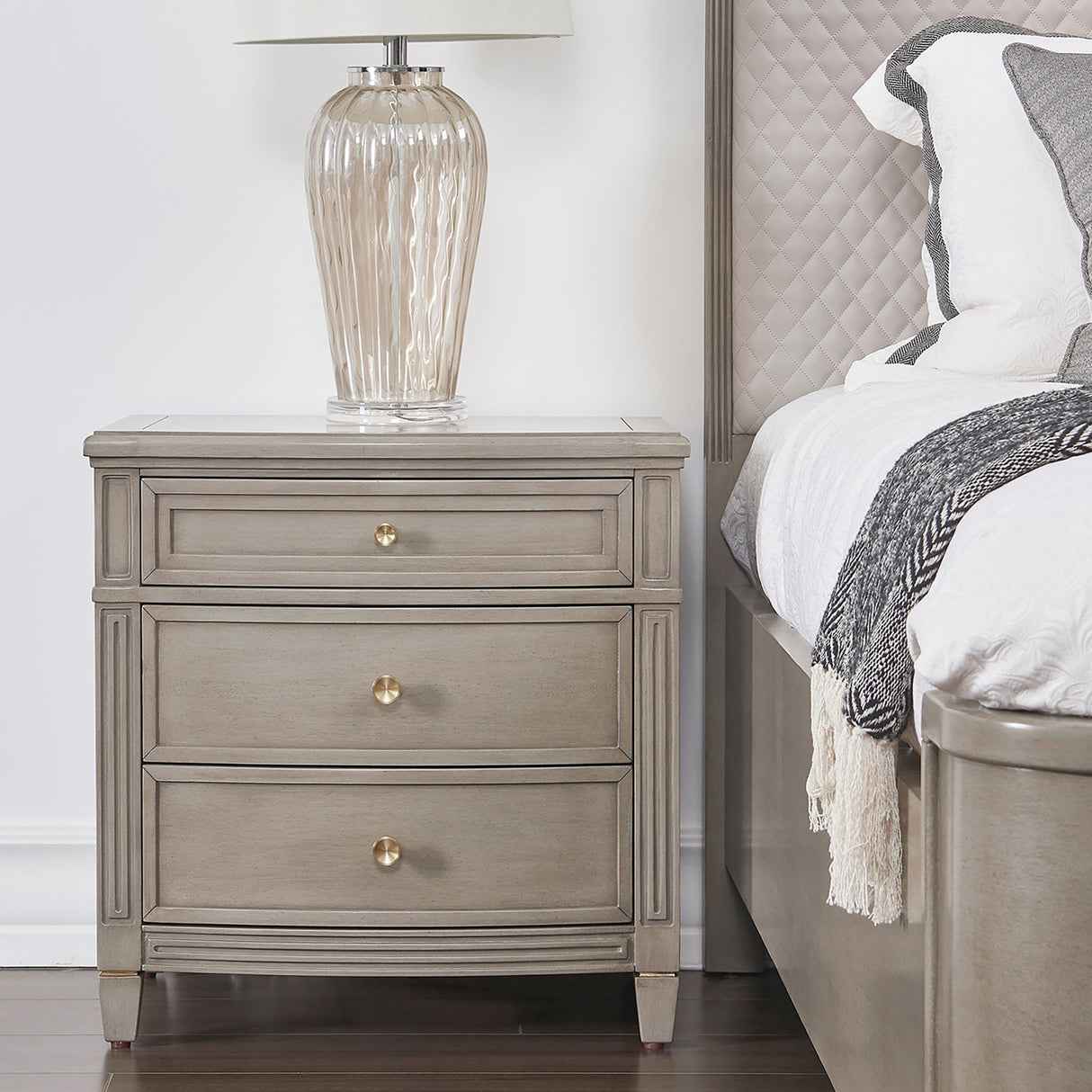 Dauphin - 3 Drawer Accent End Table by Jennifer Taylor Home | Bel Furniture