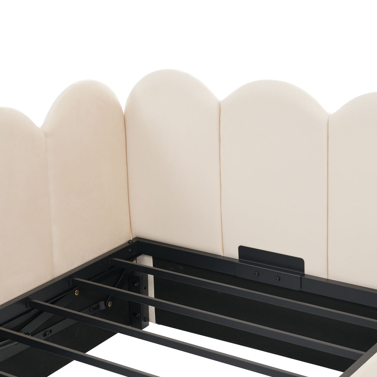 Upholstered Daybed With Hydraulic Storage