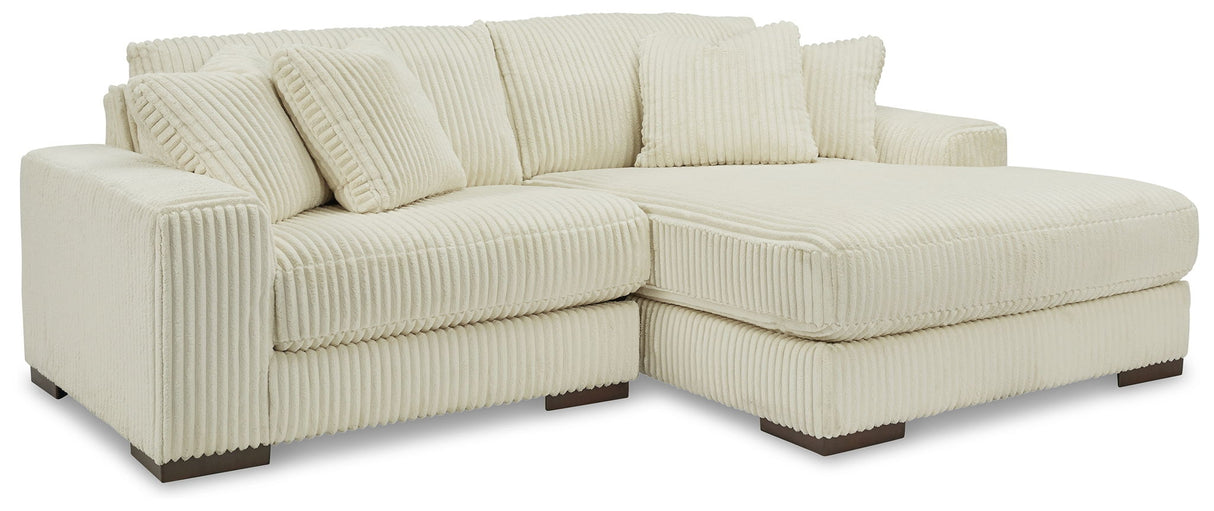 Lindyn - Sectional by Signature Design by Ashley® | Bel Furniture