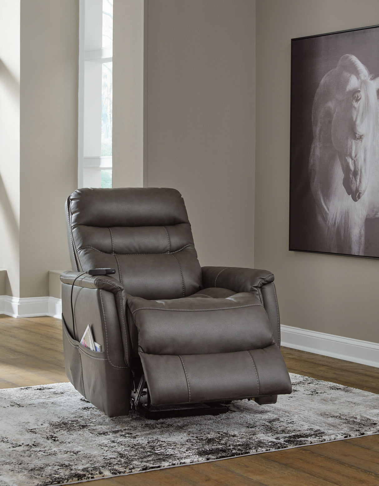 Strawbill - Power Lift Recliner by Signature Design by Ashley® | Bel Furniture