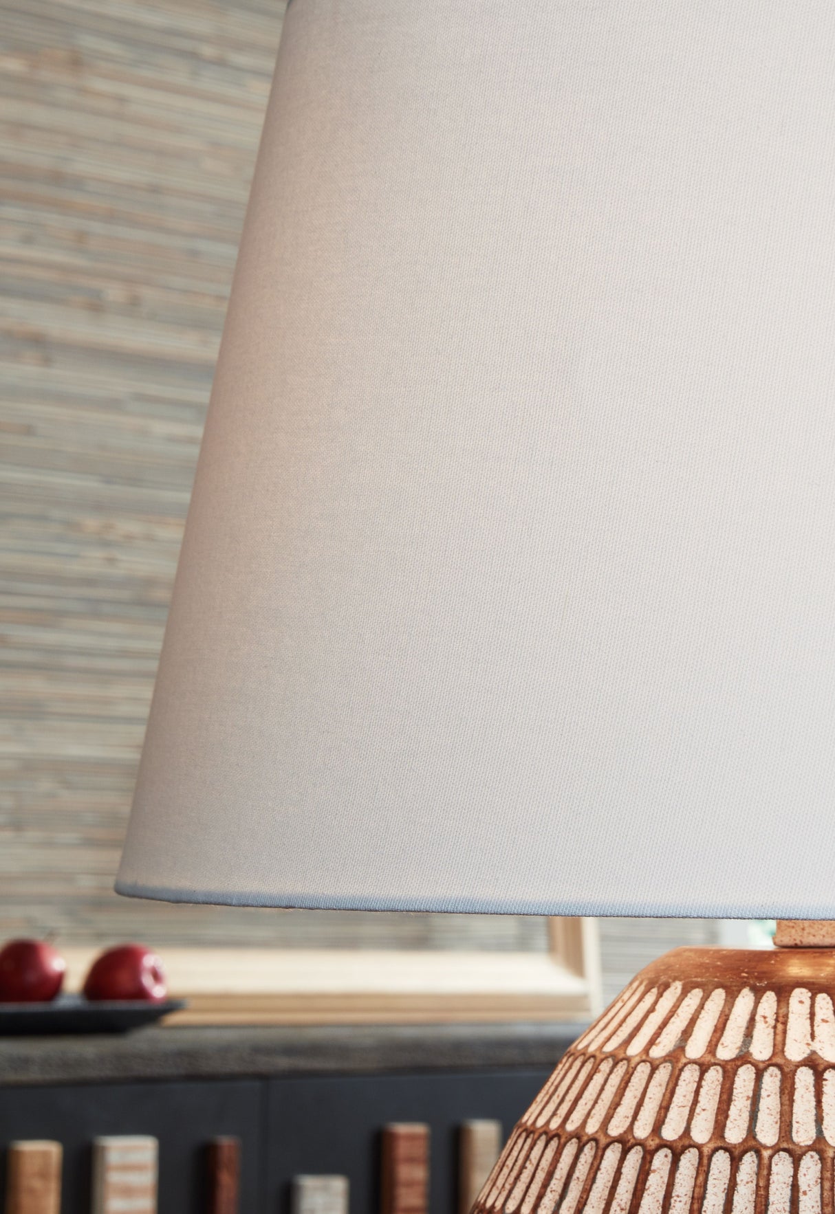 Darrich - Beige / White - Metal Table Lamp by Signature Design by Ashley® | Bel Furniture