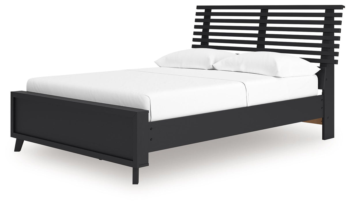 Danziar - Slat Panel Bed