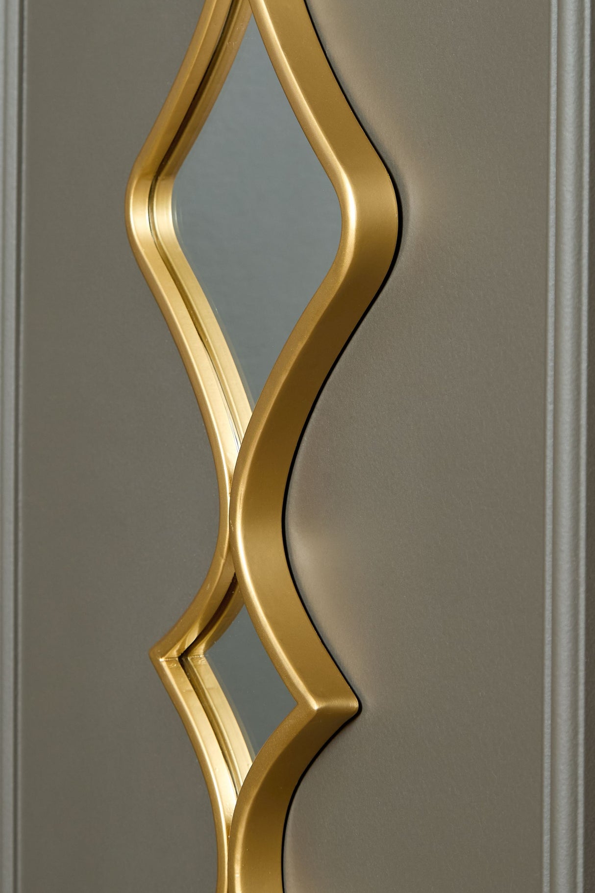 Harriswood - Gold Finish - Accent Mirror Set (Set of 2) by Signature Design by Ashley® | Bel Furniture
