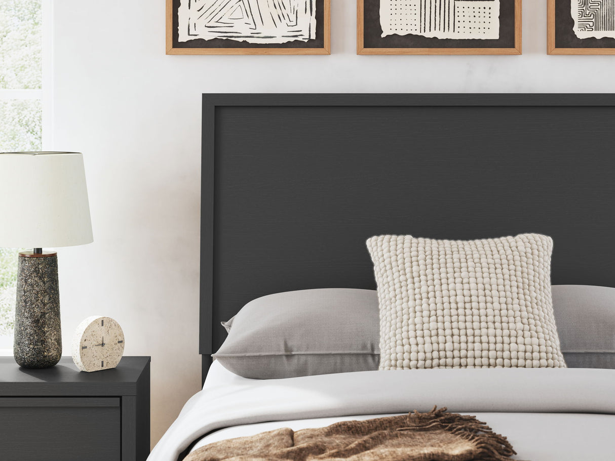 Danziar - Full Panel Bed With Low Footboard - Black
