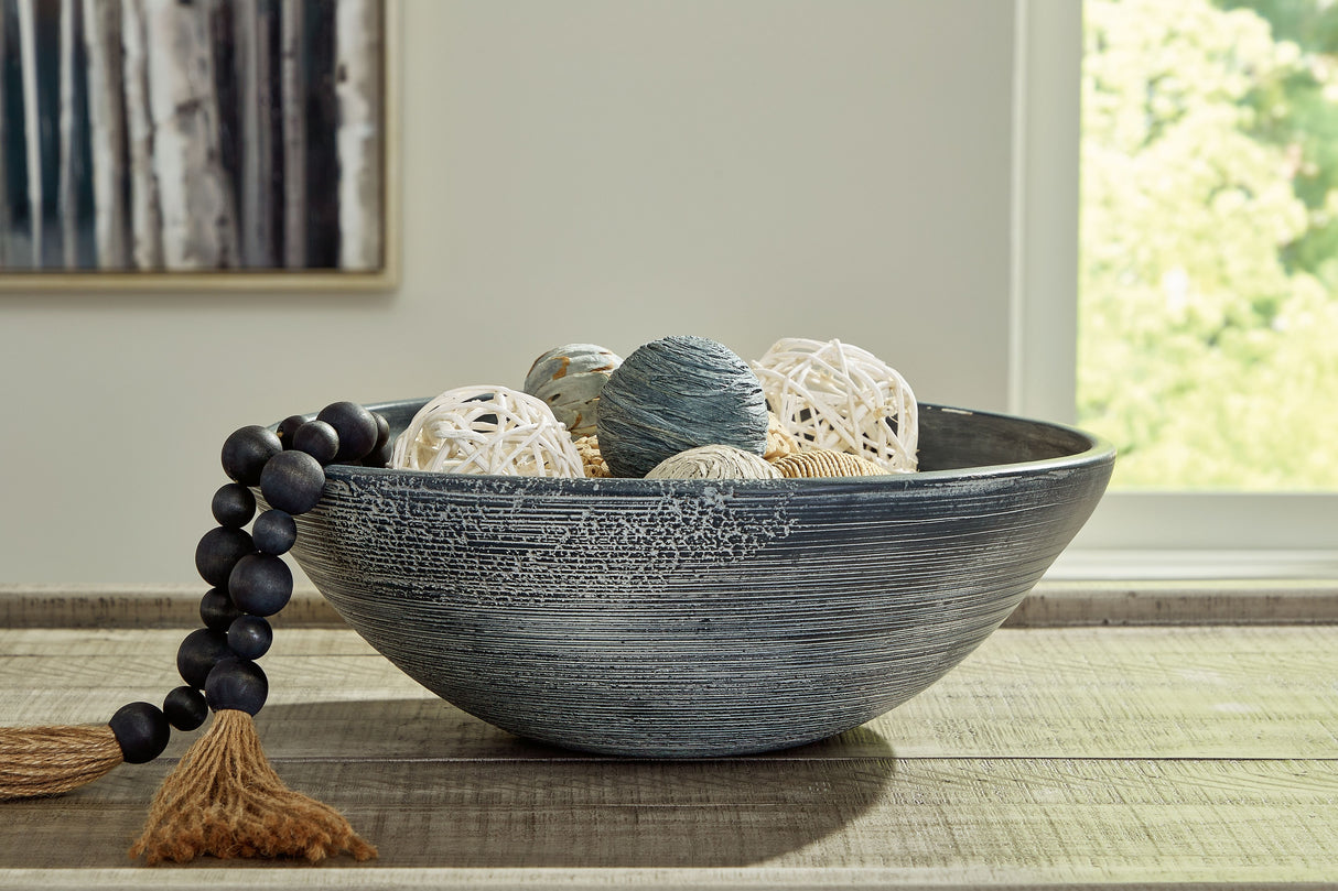 Meadie - Bowl by Signature Design by Ashley® | Bel Furniture