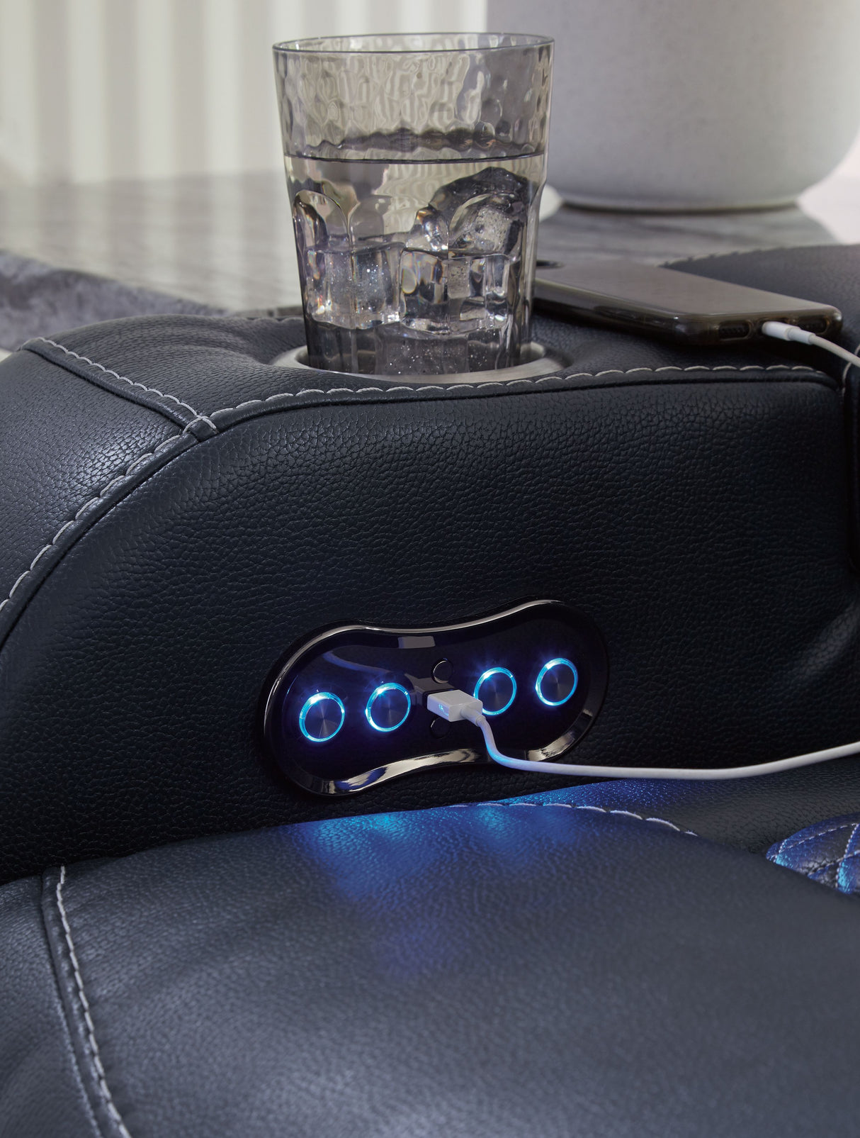 Fyne-dyme - Power Recliner/Adj Headrest by Signature Design by Ashley® | Bel Furniture