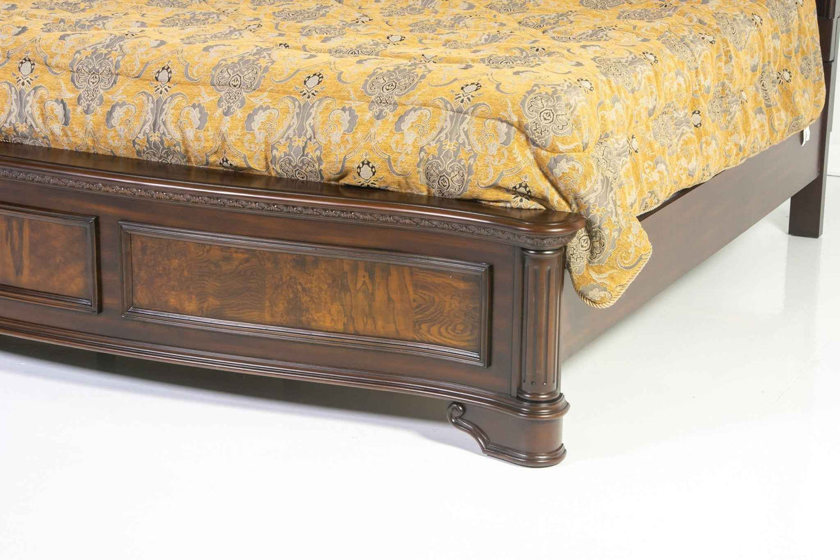 6 Piece King Bedroom Set by Mollai Collections | Bel Furniture