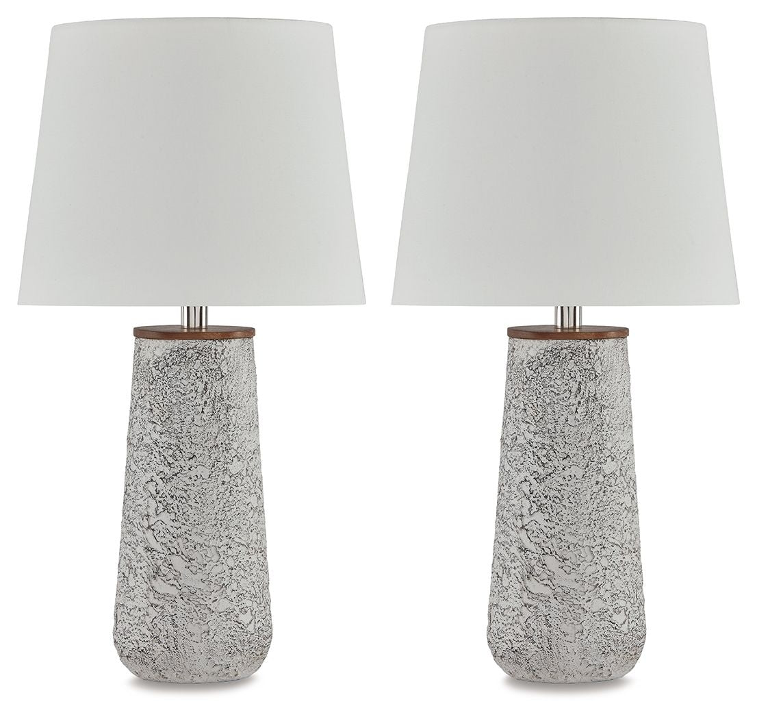 Chaston - Metal Table Lamp (Set of 2) White by Signature Design by Ashley® | Bel Furniture