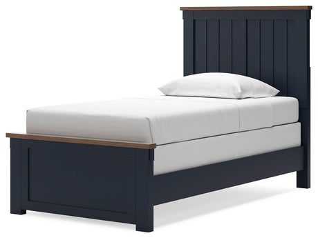 Landocken - Panel Bedroom Set - view 2