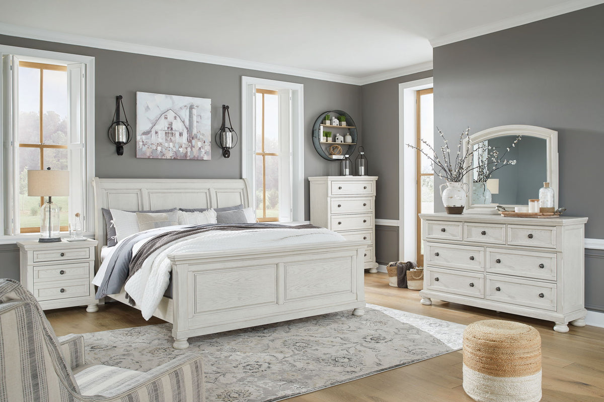 Robbinsdale Sleigh Bed Set