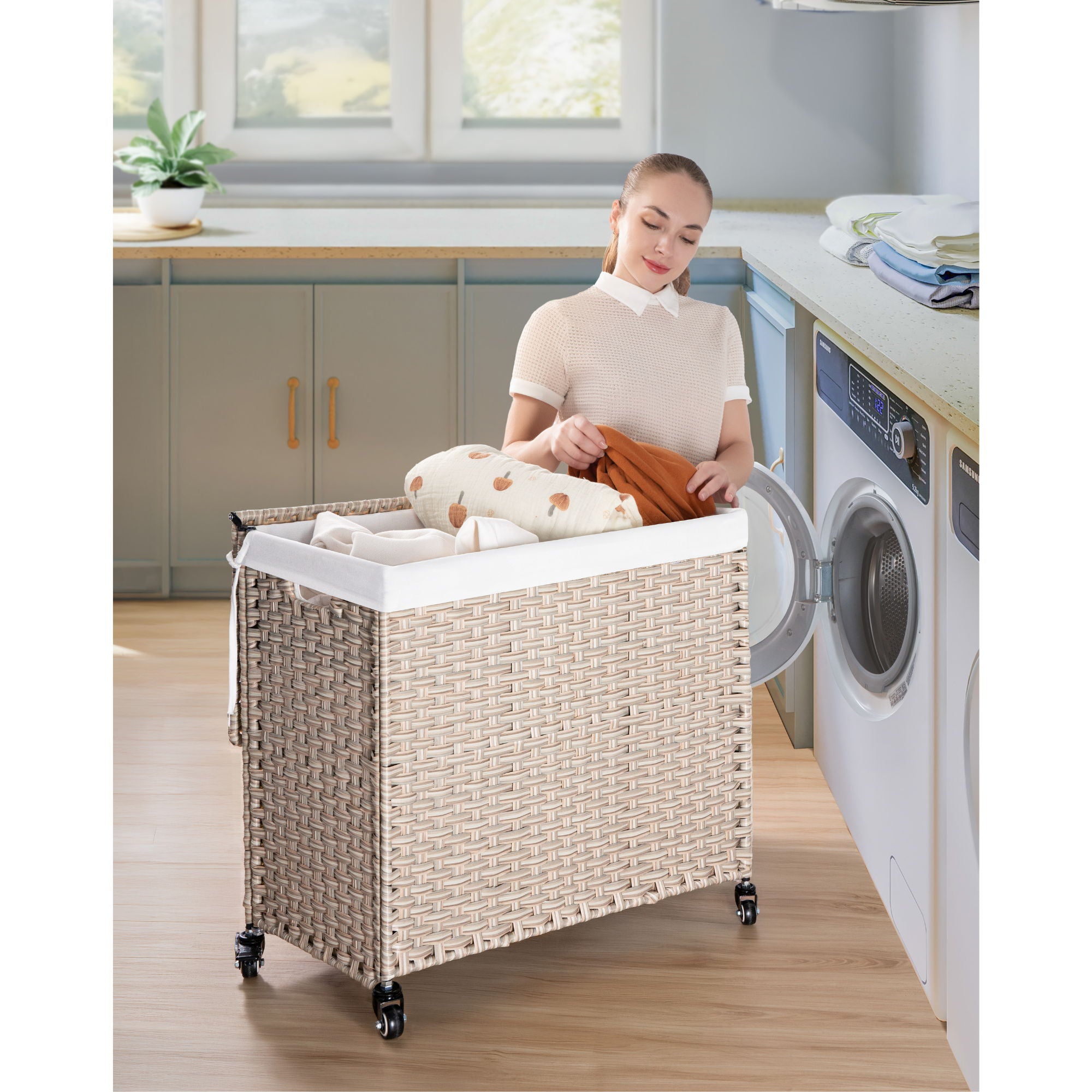 Laundry Hamper With Lid PE Rattan Powder Coating Frame Clothes Hampers With 2 Removable Bags