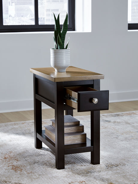 Drazmine - Brown - Chair Side End Table by Signature Design by Ashley® | Bel Furniture