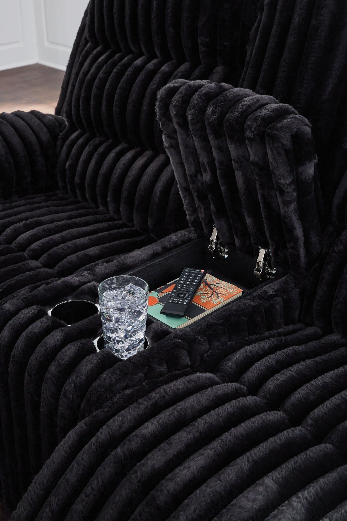 Rhine Falls - Onyx - Double Reclining Power Loveseat With Console by Signature Design by Ashley® | Bel Furniture