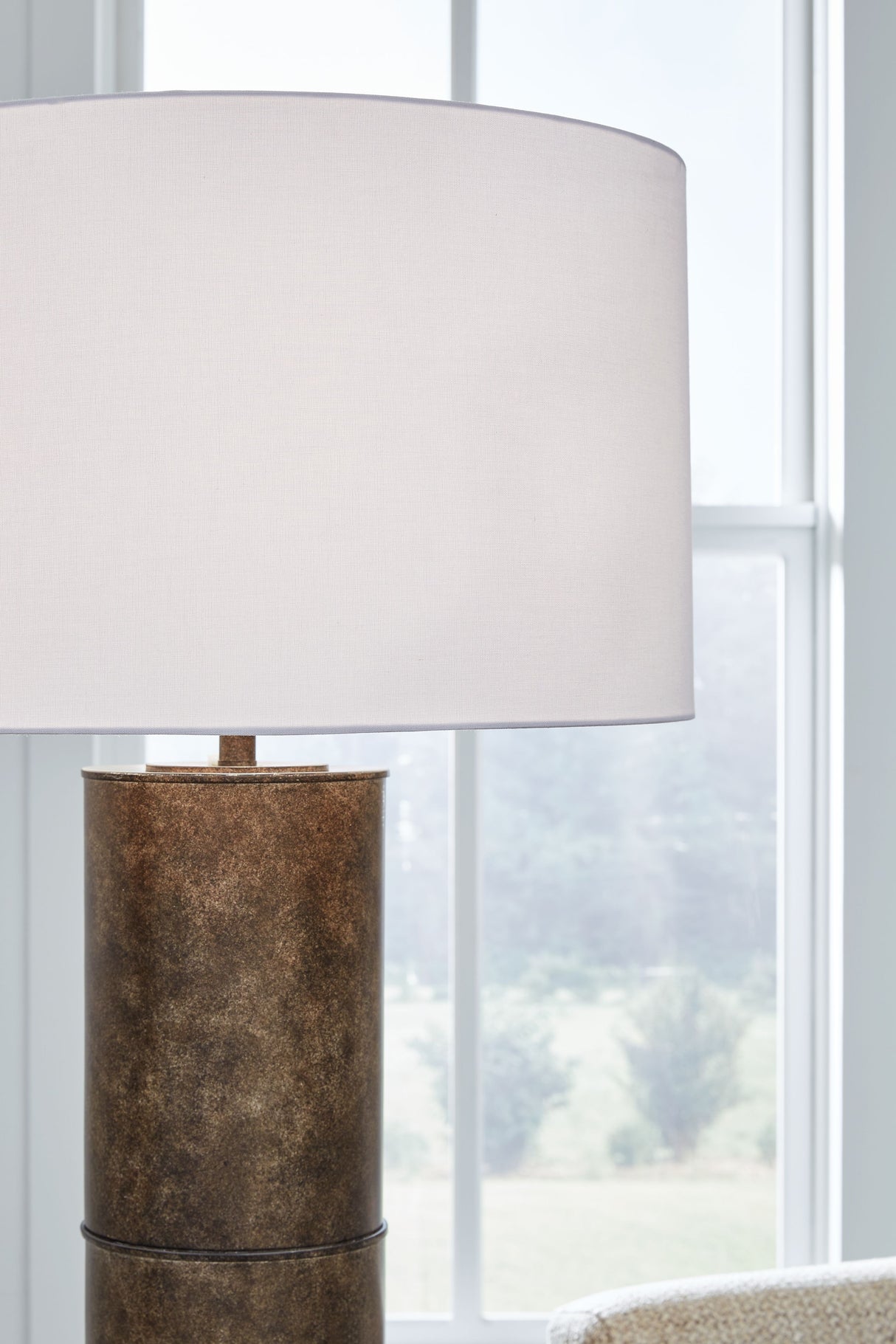 Jebson - Dark Bronze Finish - Metal Floor Lamp by Signature Design by Ashley® | Bel Furniture