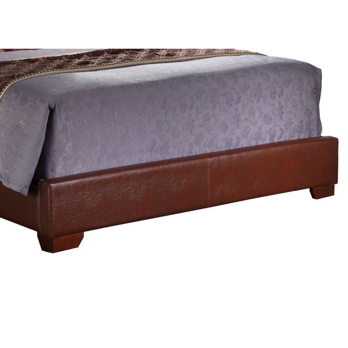 Elegant Platform Bed For Relaxed Spaces