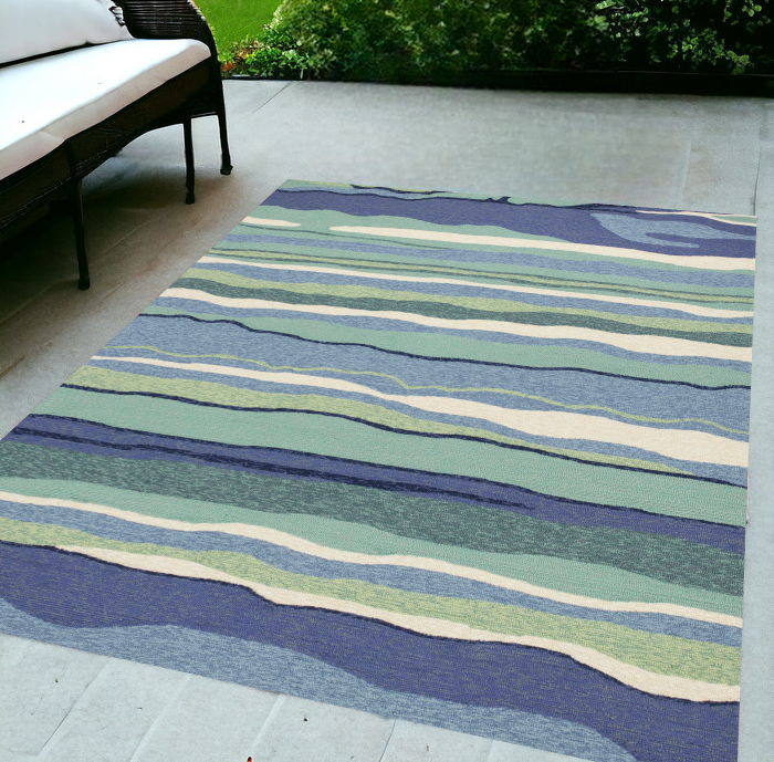 5' X 7' Abstract Design UV Treated Indoor / Outdoor Area Rug - Ocean