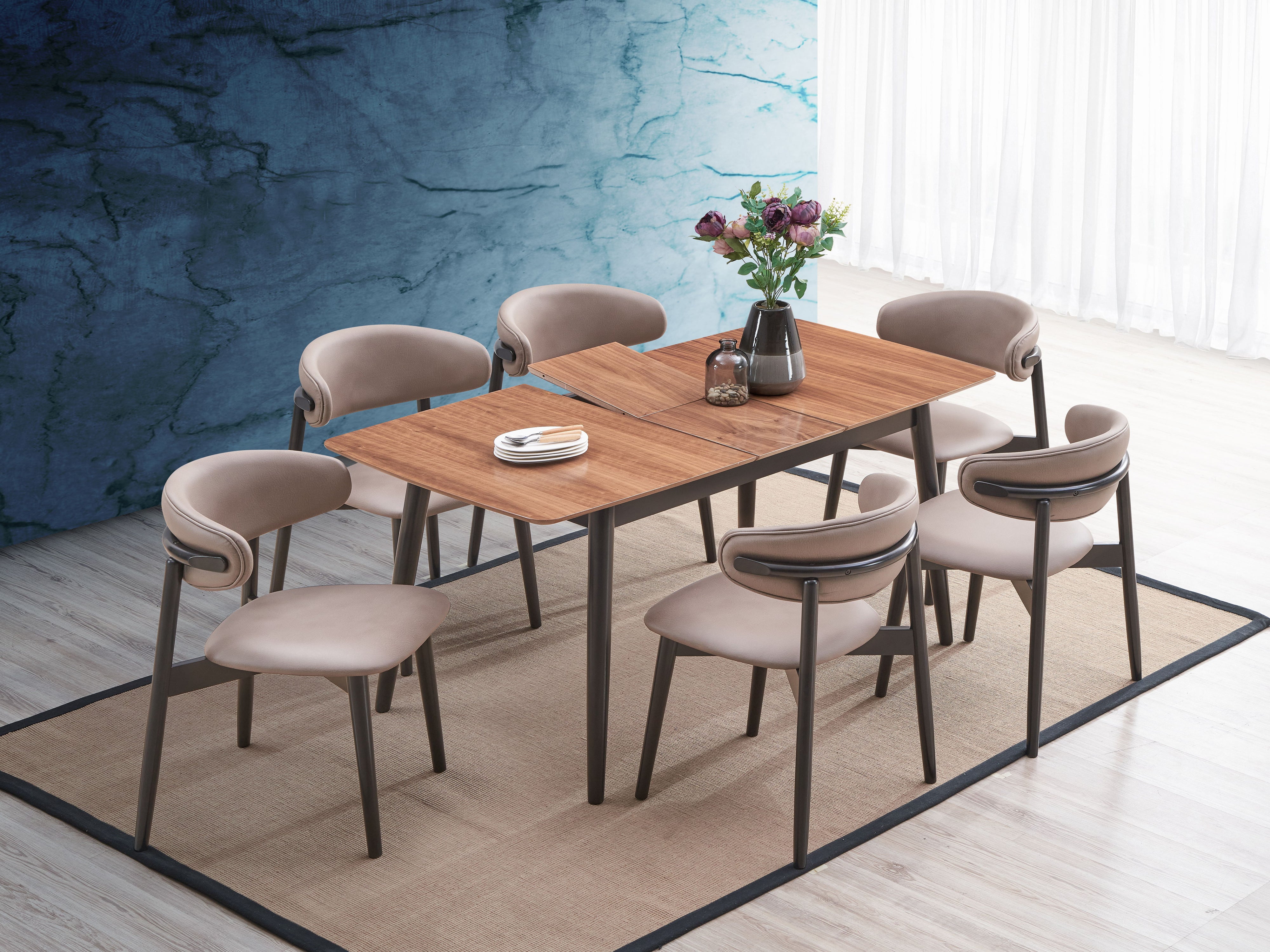 Lanae - Dining Table (Extension Bufferfly Leaf) - Natural / Black