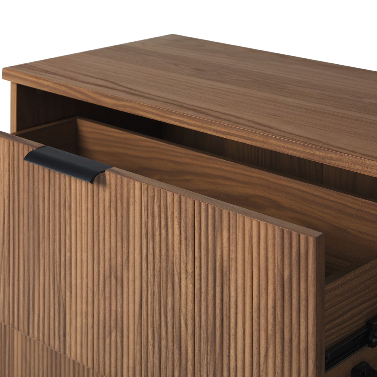 Mid-Century 3 Drawer Chest With Reeded Drawer Fronts by Walker Edison | Bel Furniture