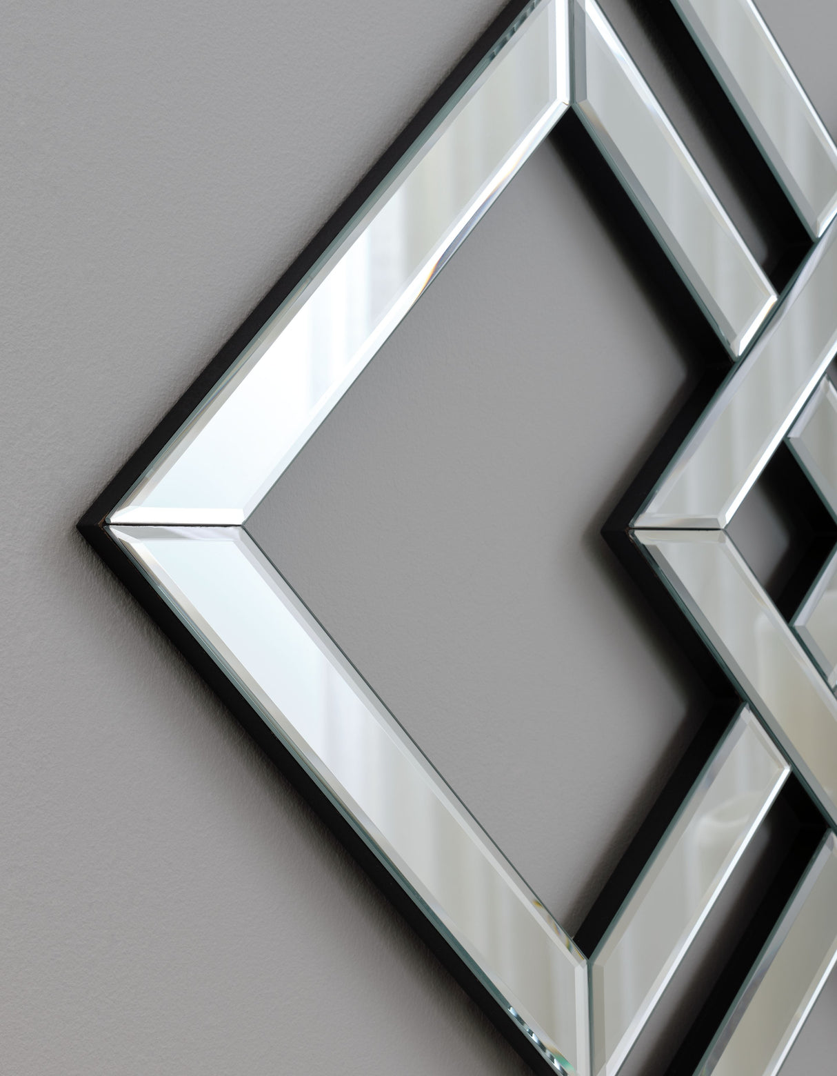Quinnley - Metallic - Accent Mirror by Signature Design by Ashley® | Bel Furniture