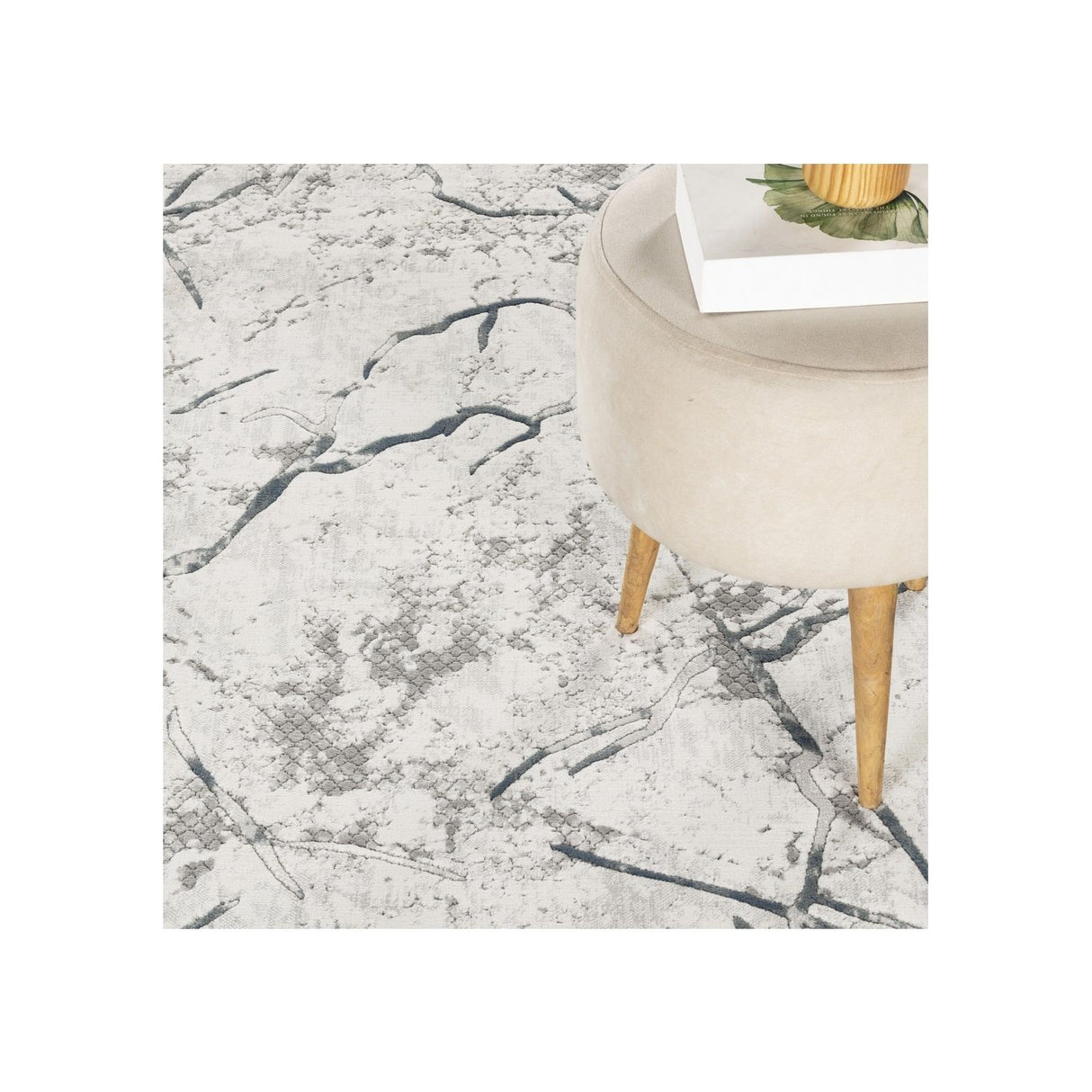 Geometrix - 7'10" X 10'6" Area Rug, Geometric 3D Effect - Ivory / Gray