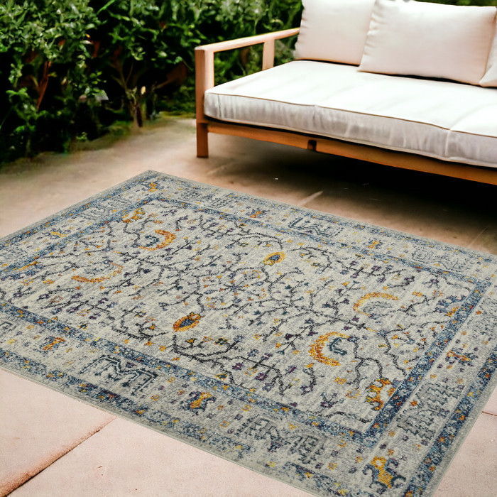 8' X 11' Southwestern Stain Resistant Indoor / Outdoor Area Rug - Yellow / Ivory