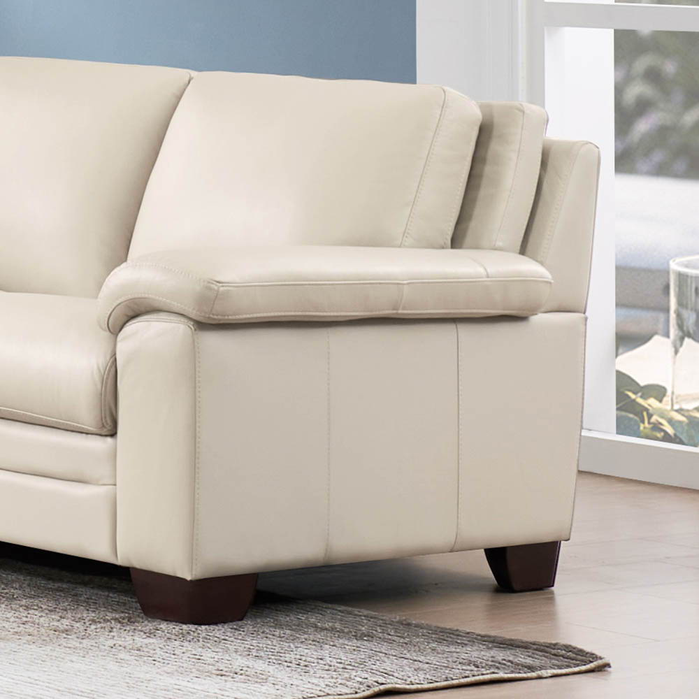 Magnum - Leather Loveseat