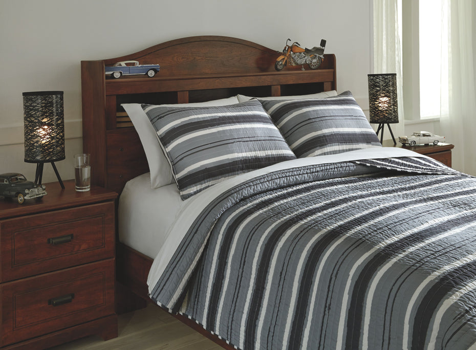 Merlin - Coverlet Set