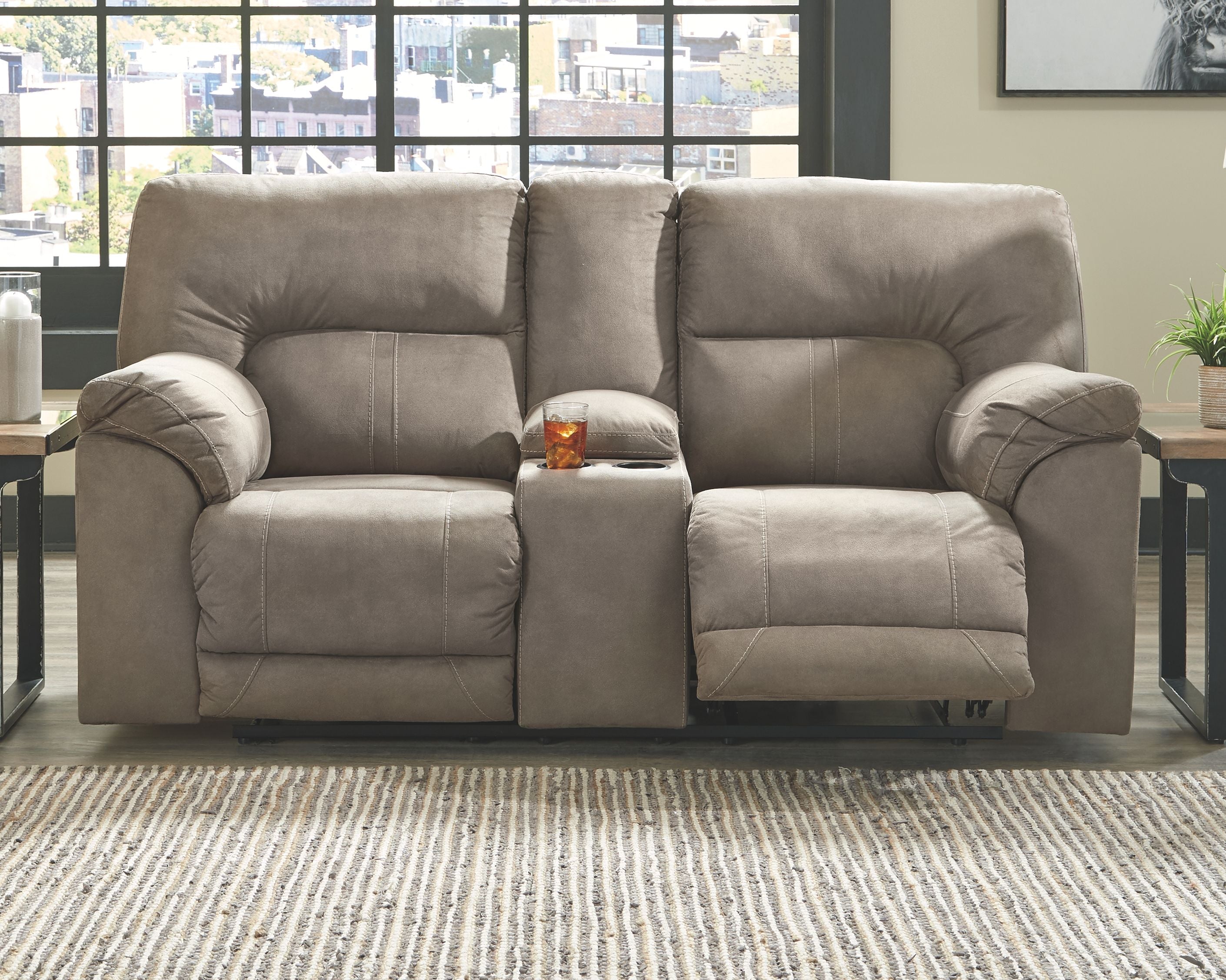 Cavalcade - Reclining Loveseat W/Console