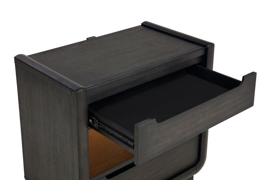 Leandro - Bedroom Set