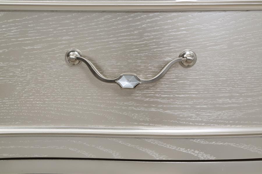 Evangeline - 9-Drawer Dresser
