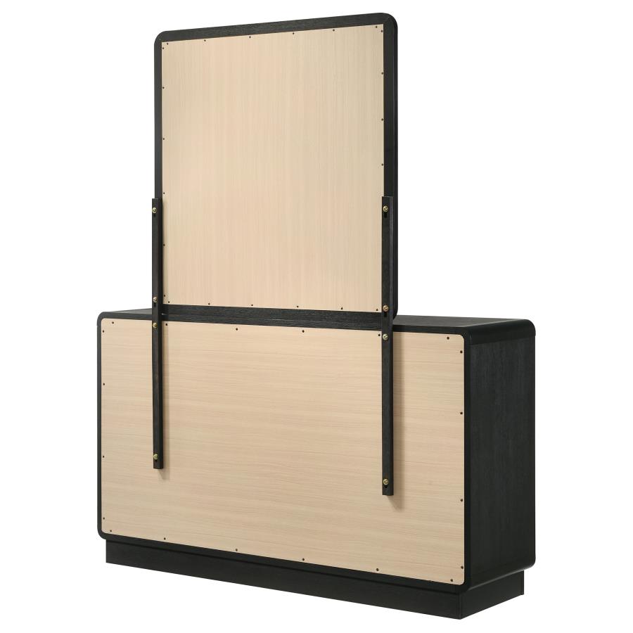 Cavelle - 6-Drawer Dresser