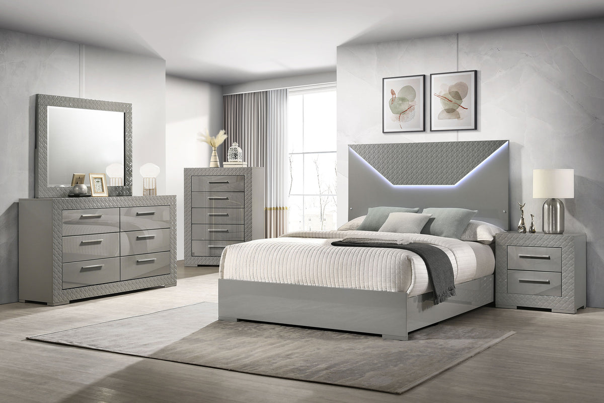 Ives - Gloss Bedroom Set