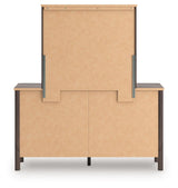 Pamytta - Panel Platform Bedroom Set