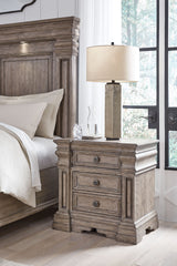 Blairhurst - Light Grayish Brown - Three Drawer Night Stand by Signature Design by Ashley® | Bel Furniture