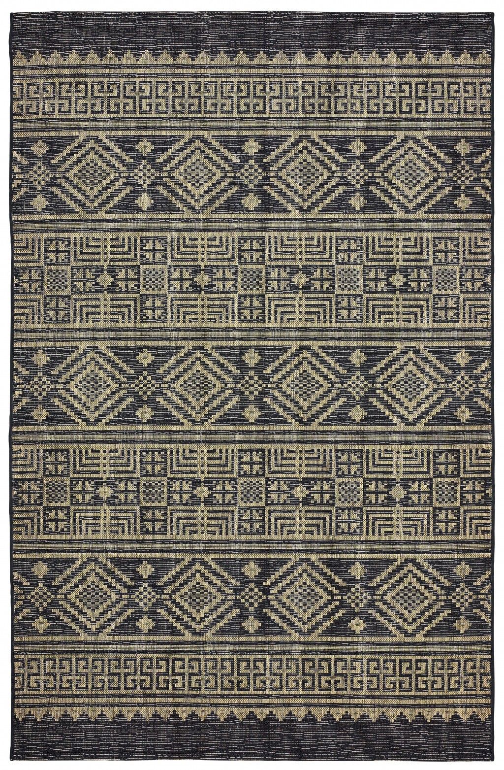 5' X 8' Indoor / Outdoor Area Rug - Brown / Black